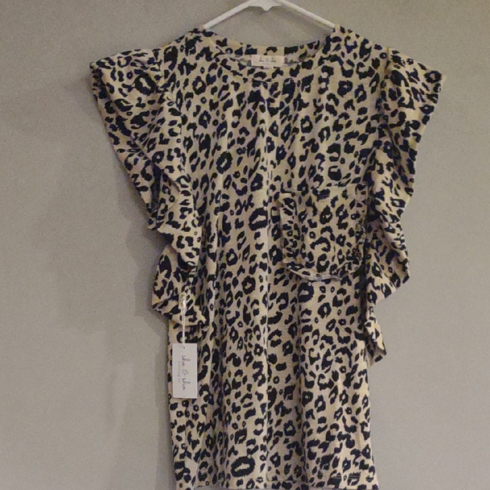 NWT She & Sho Women's Small Ruffle Sleeve Leopard Print Top